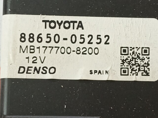 Блок управления климатом TOYOTA Avensis 