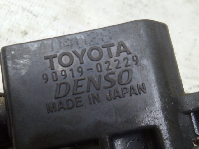 Катушка зажигания TOYOTA Vitz 1SZ-FE