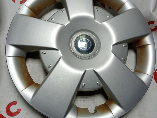 Колпак на колесо TOYOTA - 