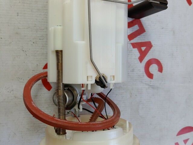 Бензонасос MAZDA Axela 