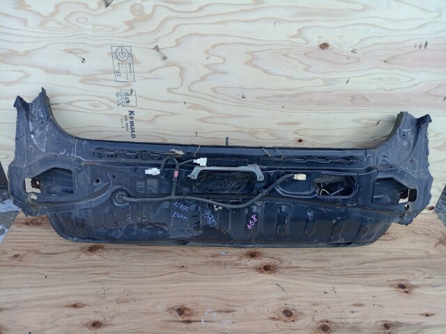 Задняя панель TOYOTA Estima 