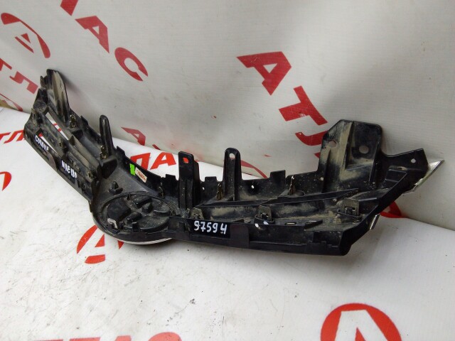 Решетка радиатора TOYOTA Corolla 