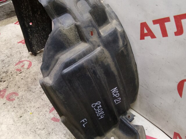 Подкрылок TOYOTA FunCargo 