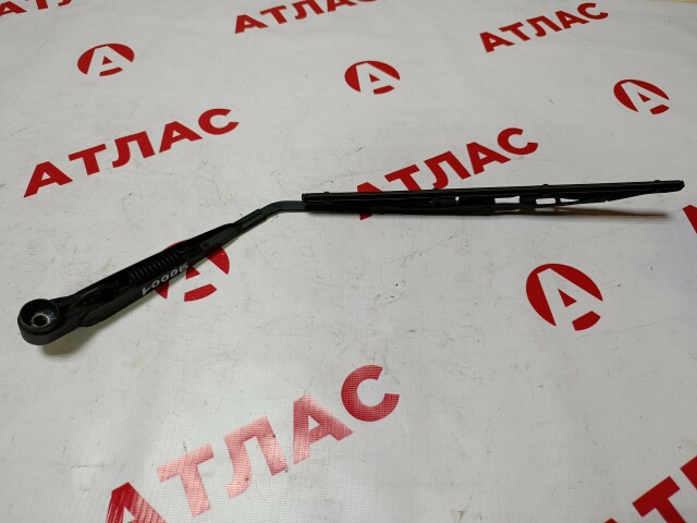 Дворник двери багажника TOYOTA Vitz 