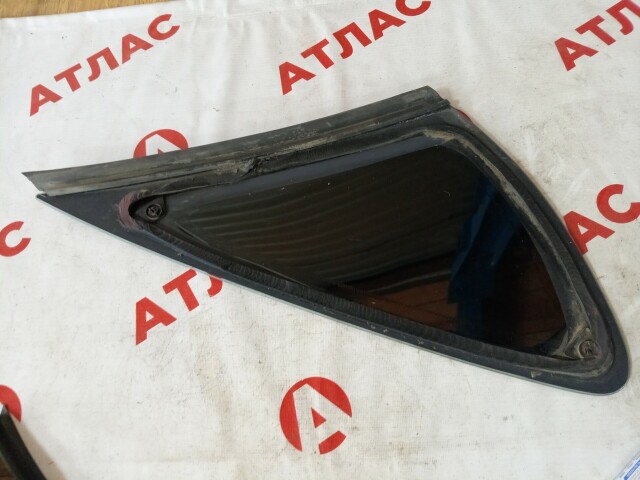 Стекло собачатника FORD Focus II 