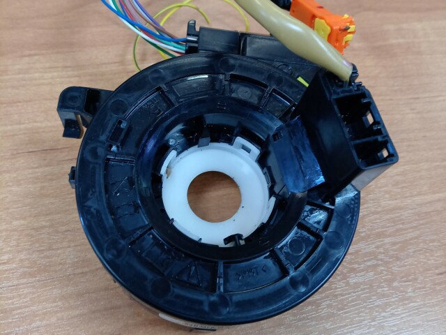 Шлейф подрулевой TOYOTA Avensis 