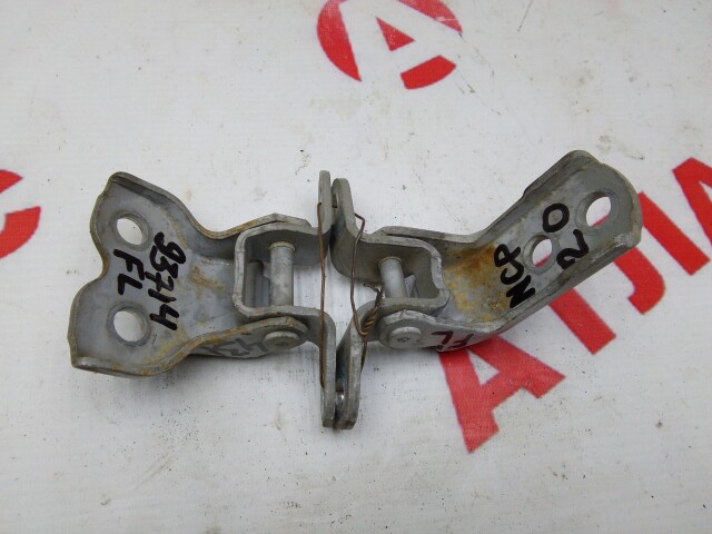 Кронштейны двери TOYOTA FunCargo 