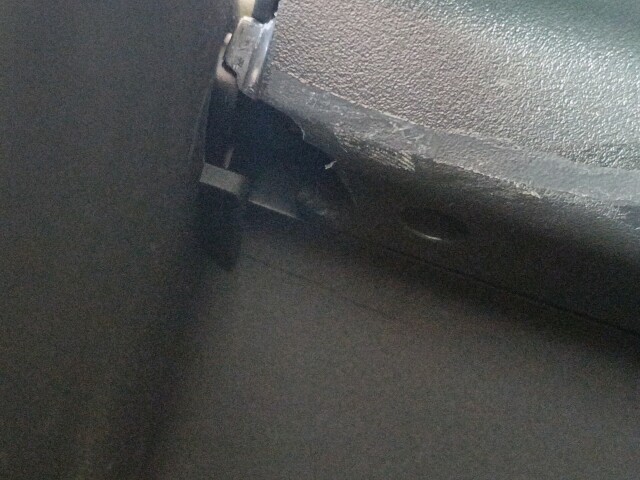 Бардачок TOYOTA Avensis 