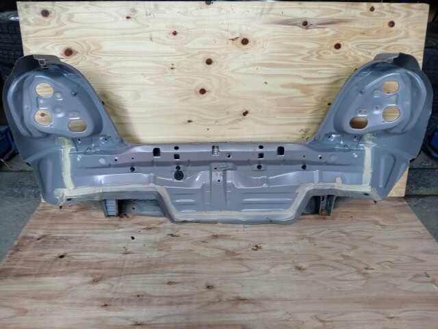 Задняя панель TOYOTA Platz 