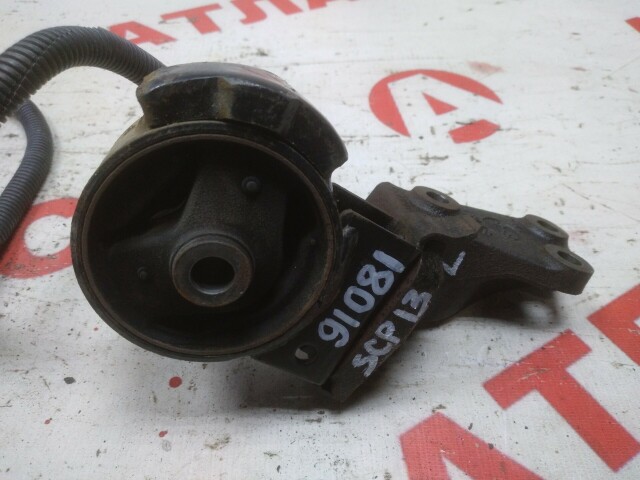 Подушка ДВС TOYOTA Vitz 2SZ-FE