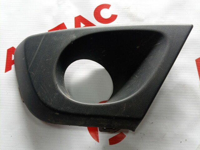 Оправа туманки RENAULT Duster 