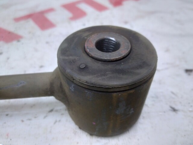 Тяга TOYOTA Ist 