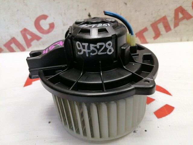 Моторчик печки TOYOTA Avensis 