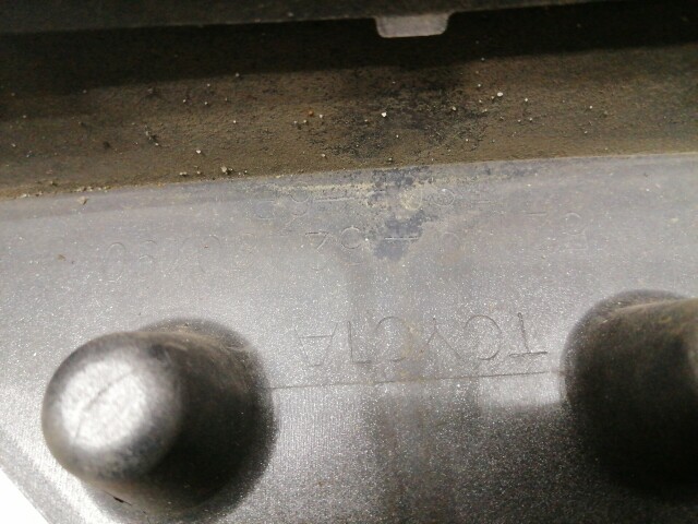 Бампер передний TOYOTA Ractis 