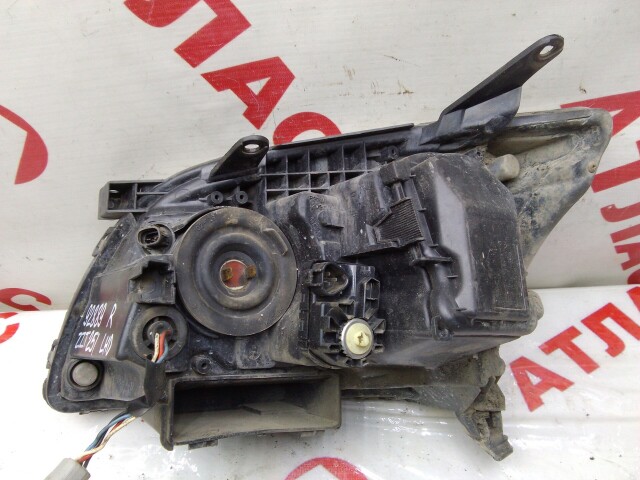 Фара TOYOTA Avensis 