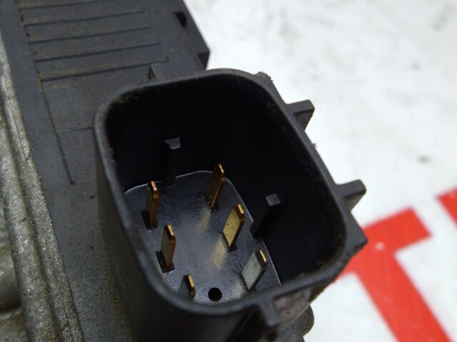 Дроссельная заслонка NISSAN Serena QR20-DE