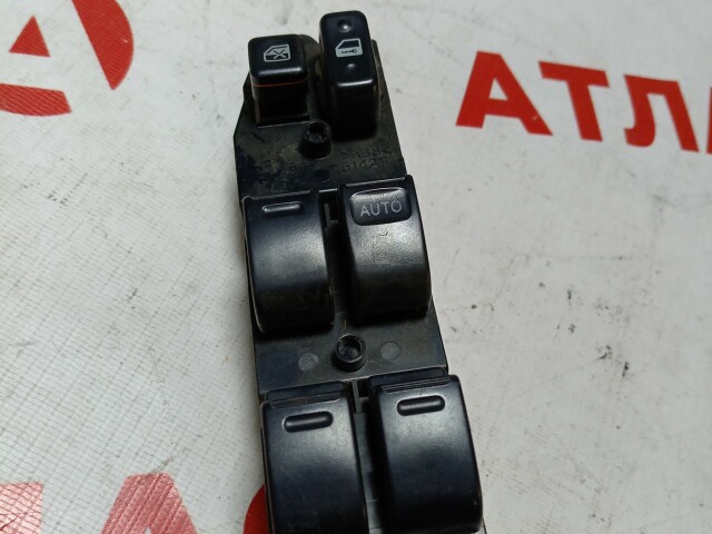Блок управления стеклоподъемниками TOYOTA Platz 