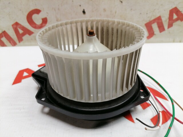 Моторчик печки NISSAN Wingroad 