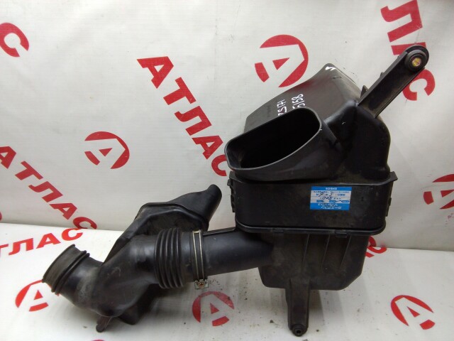 Корпус воздушного фильтра TOYOTA Crown 