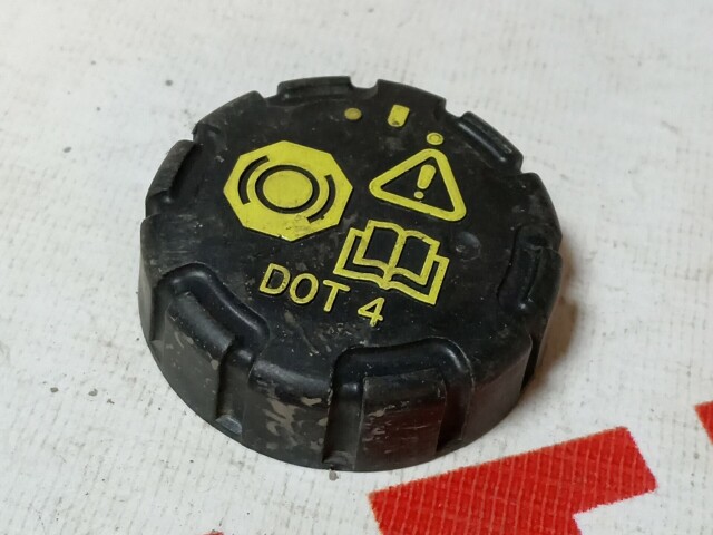 Крышка тормозного бачка RENAULT Duster 