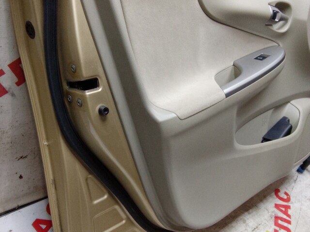 Дверь TOYOTA Corolla Axio 