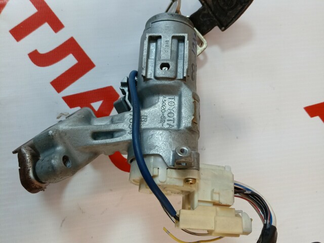 Замок зажигания TOYOTA Ist 