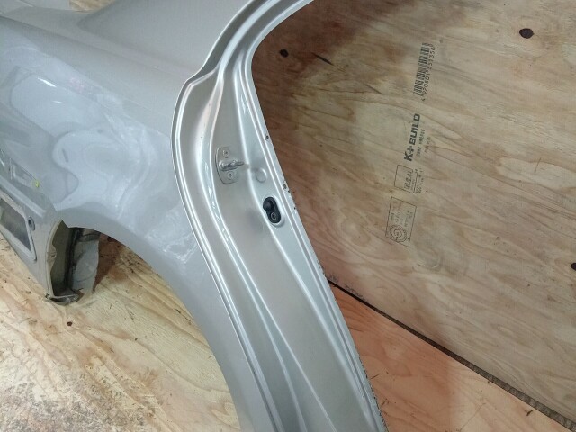 Крыло заднее TOYOTA Avensis 