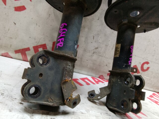 Стойка TOYOTA Corolla 