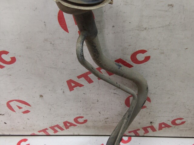 Горловина бензобака NISSAN Sunny 