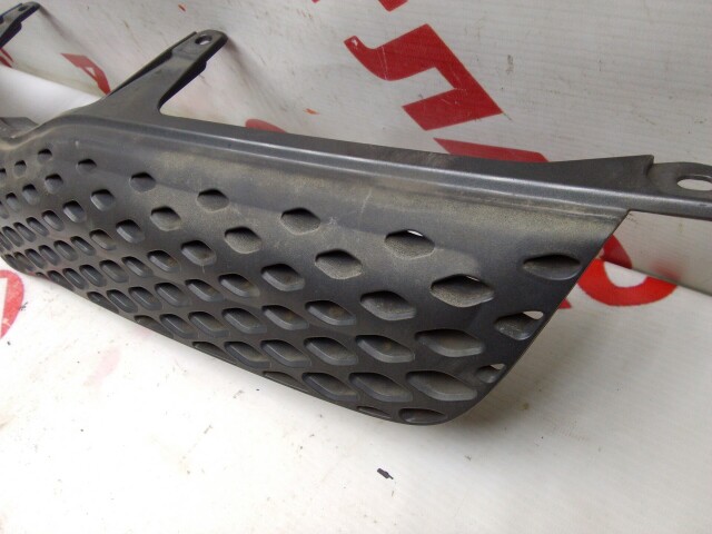 Решетка радиатора TOYOTA FunCargo 