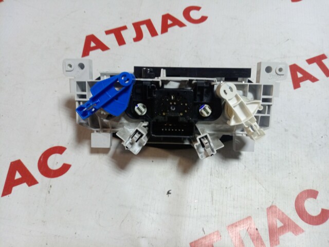 Блок управления печкой и кондиционером RENAULT Duster 