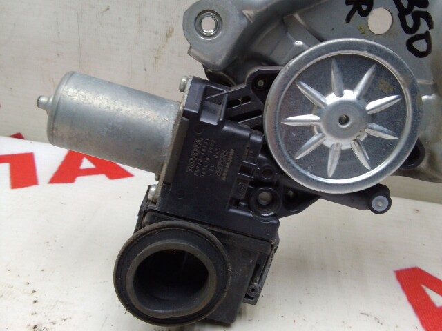 Стеклоподъемник  LEXUS 