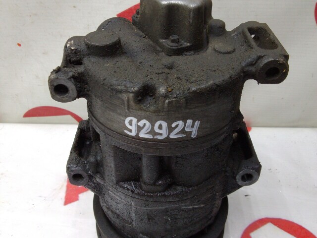 Компрессор кондиционера TOYOTA Avensis 1ZZ-FE