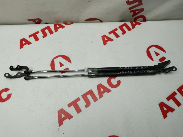 Амортизатор багажника TOYOTA Vitz 