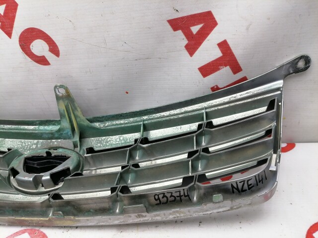 Решетка радиатора TOYOTA Corolla Axio 