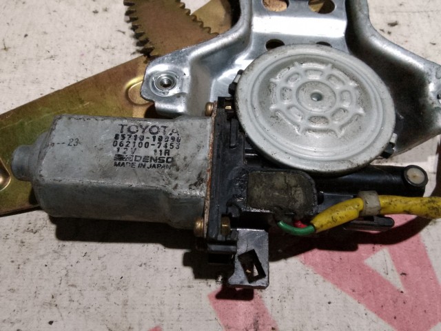 Стеклоподъемник TOYOTA Corona Premio 