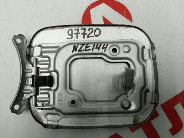 Лючок бензобака TOYOTA Corolla Fielder 