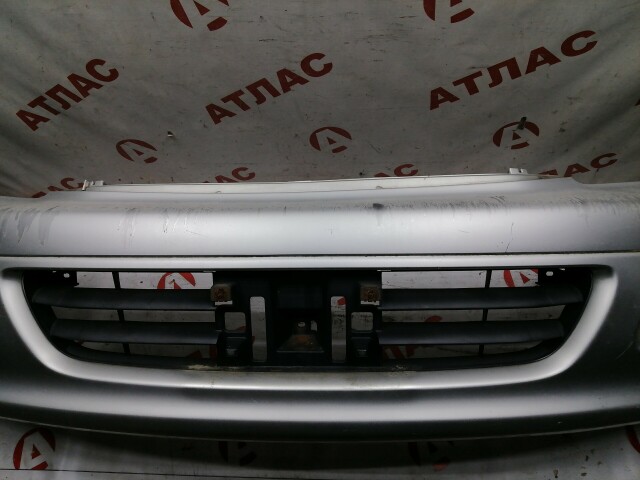 Бампер передний TOYOTA Town Ace Noah 