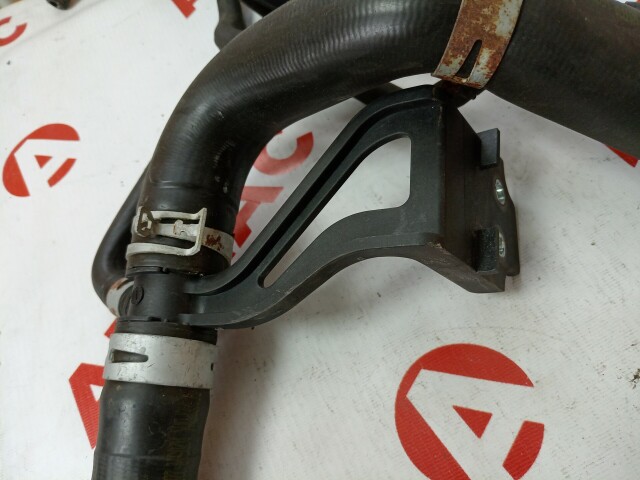 Тройник радиатора TOYOTA Avensis 