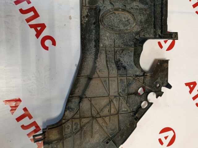 Накладка на радиатор TOYOTA Avensis 