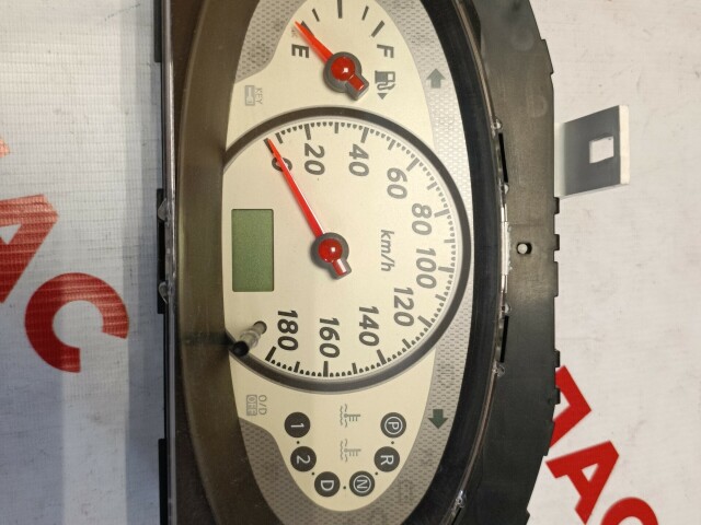 Щиток приборов NISSAN March 