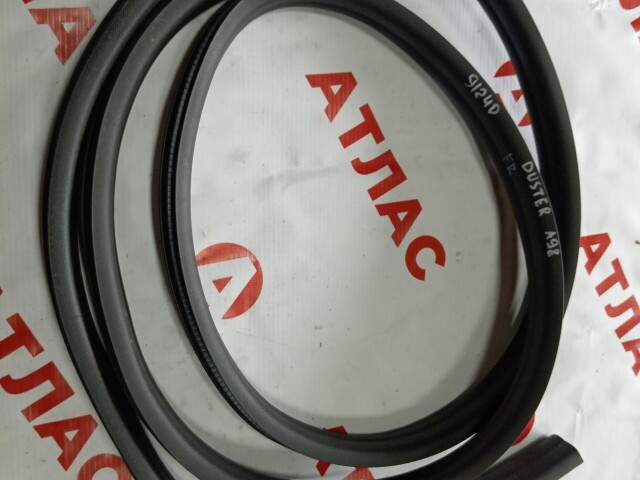 Уплотнитель RENAULT Duster 