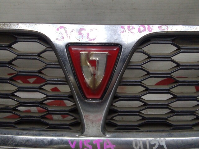 Решетка радиатора TOYOTA Vista 