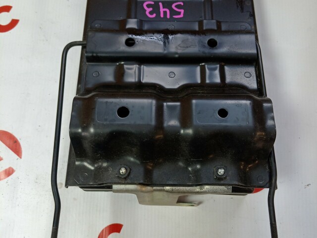 Крепление аккумулятора SUZUKI Escudo 