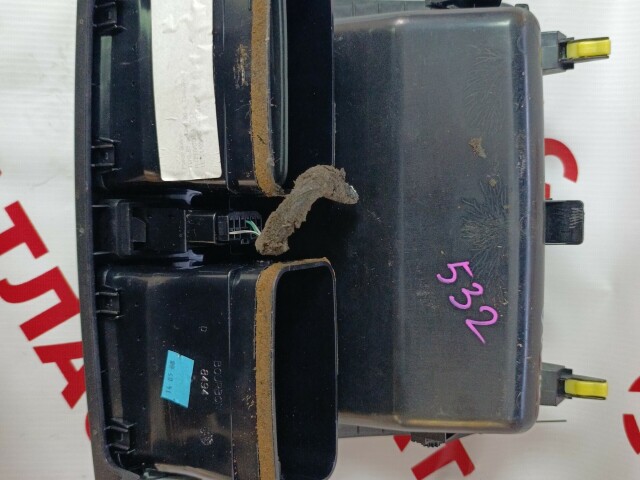 Бардачок TOYOTA Avensis 