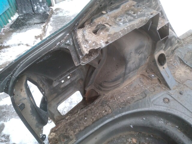 Крыло заднее TOYOTA Corolla 