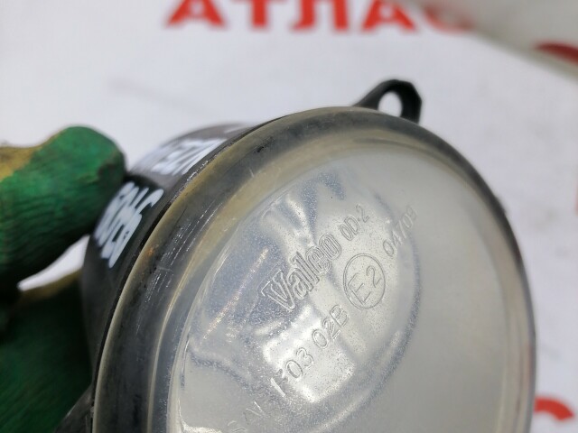 Туманка TOYOTA Corolla Fielder 