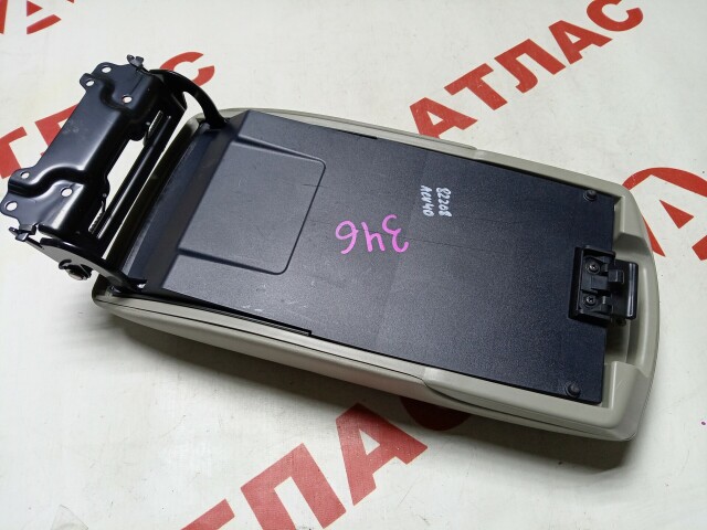 Подлокотник TOYOTA Camry 