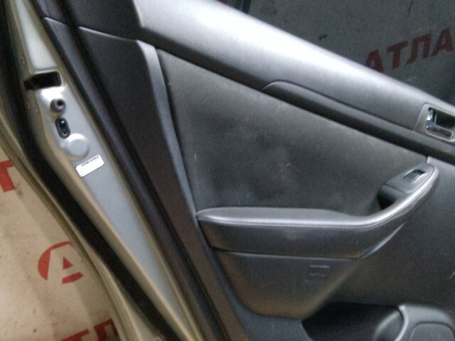 Дверь TOYOTA Avensis 