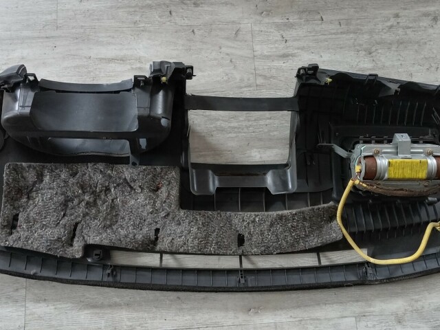 Торпедо TOYOTA Avensis 